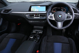BMW M235ix gran coupe インテリア
